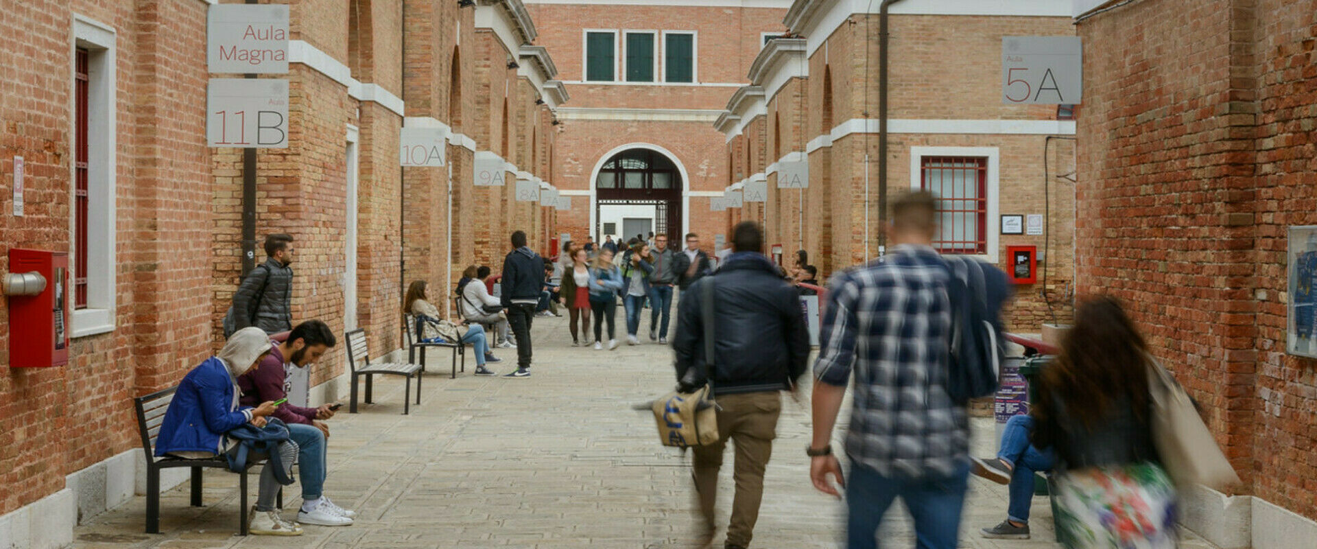 Data Analytics for Business and Society